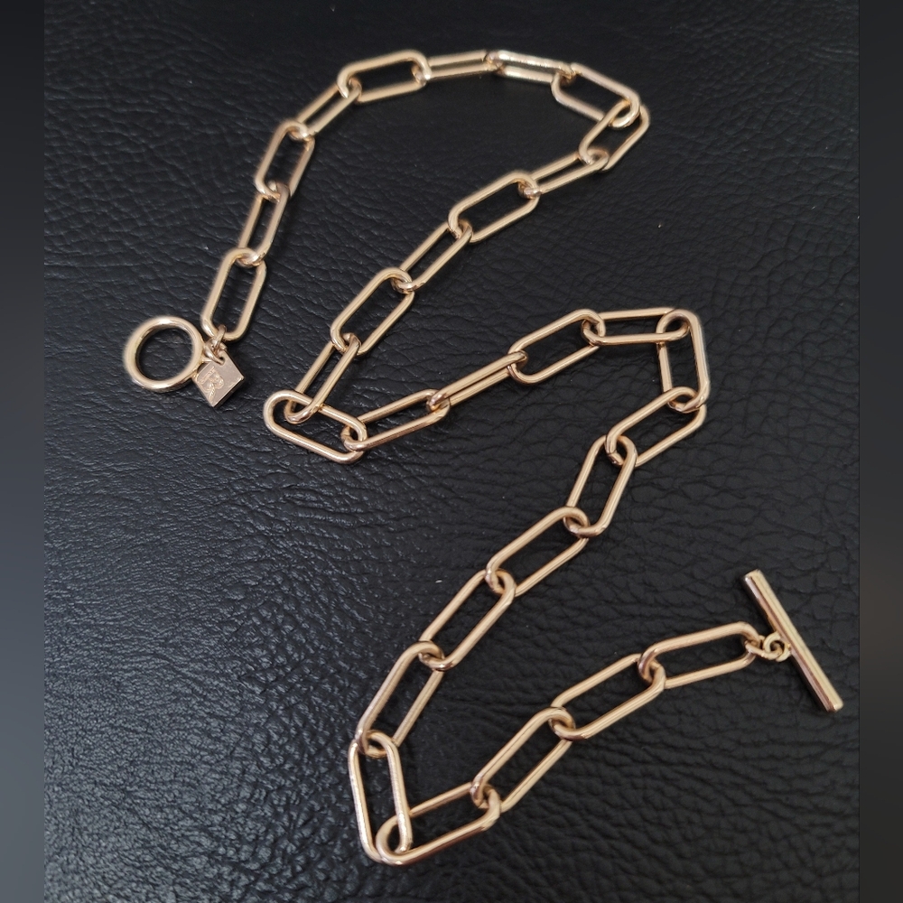 Banana Republic Gold Paper Clip Chain - 18"-  Toggle Clasp Closure
